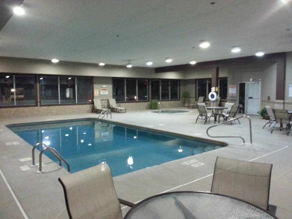 Country Inn & Suites By Radisson, Sidney, Ne Exterior foto